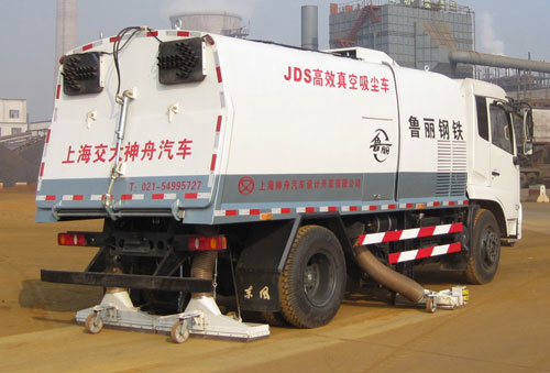 JDS系列高效真空吸尘车